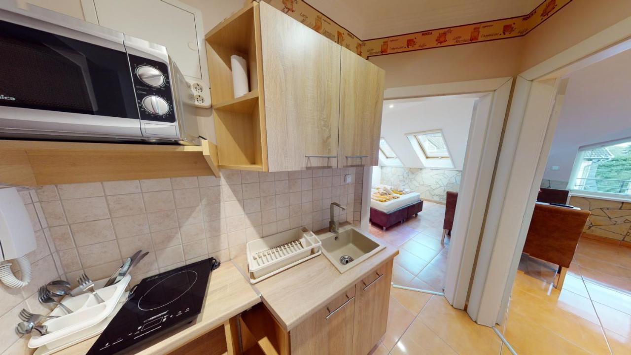 Cristian Apartman Гайдусобосло Екстер'єр фото